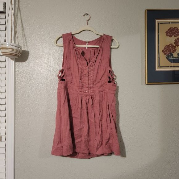 Free People Dresses & Skirts - Pink linen blend mini with pockets Free People M